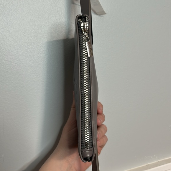 Calvin Klein Belt Bag Light Grey size medium - Picture 7 of 8